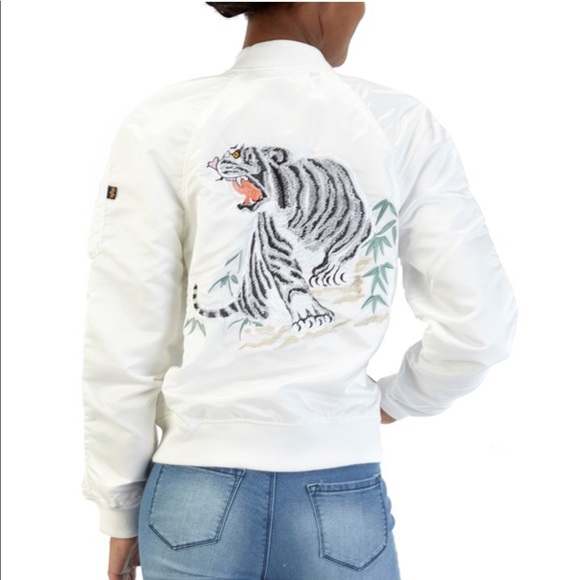 ALPHA WOMENS MA-1 SOUVENIR TIGER JACKET - Picture 5 of 8